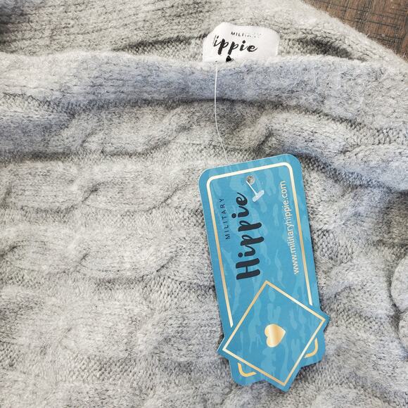 Military Hippie Forever Roses Grey Knit Sweater Size 1X NWT - Picture 7 of 7